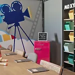 Moxy מלון 3*