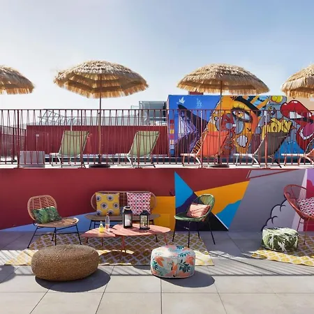 Moxy Hotel