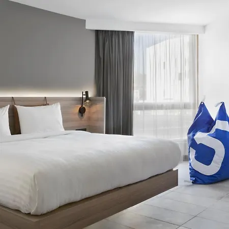 Moxy Hotel 3*