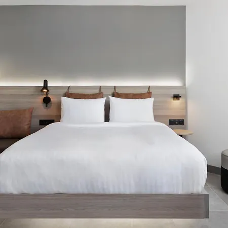 Moxy Hotel