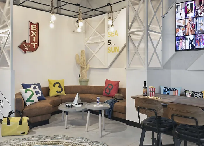 Moxy 3* 拉西约塔