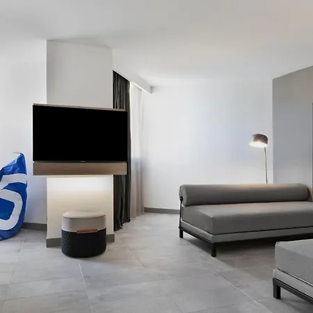 Hotel Moxy La Ciotat