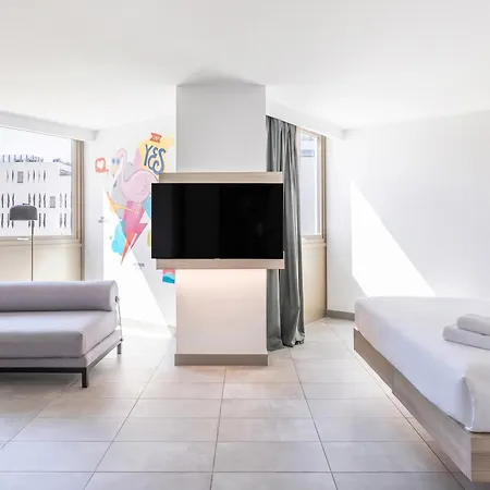 B&B Home La Ciotat Hotel