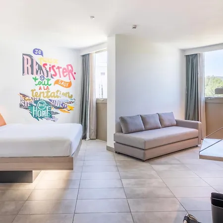 Hotel B&B Home La Ciotat
