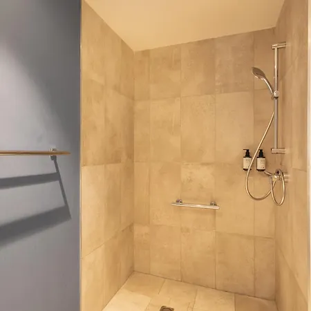 B&B Home La Ciotat 3*