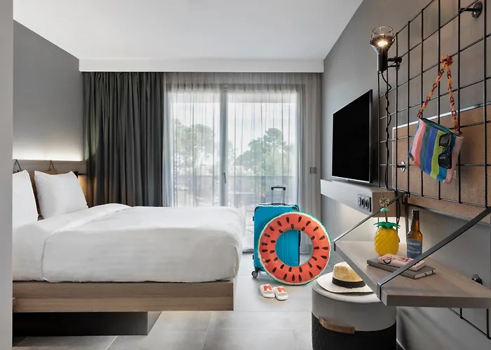 Moxy Hotel La Ciotat