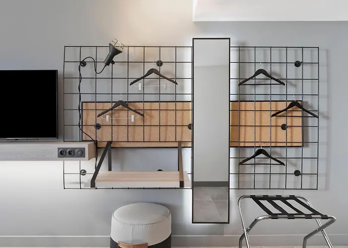 Moxy Hotel 3*